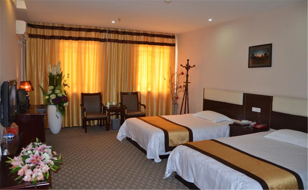 Wudangshan Yinjie Holiday Hotel Danjiangkou Oda fotoğraf